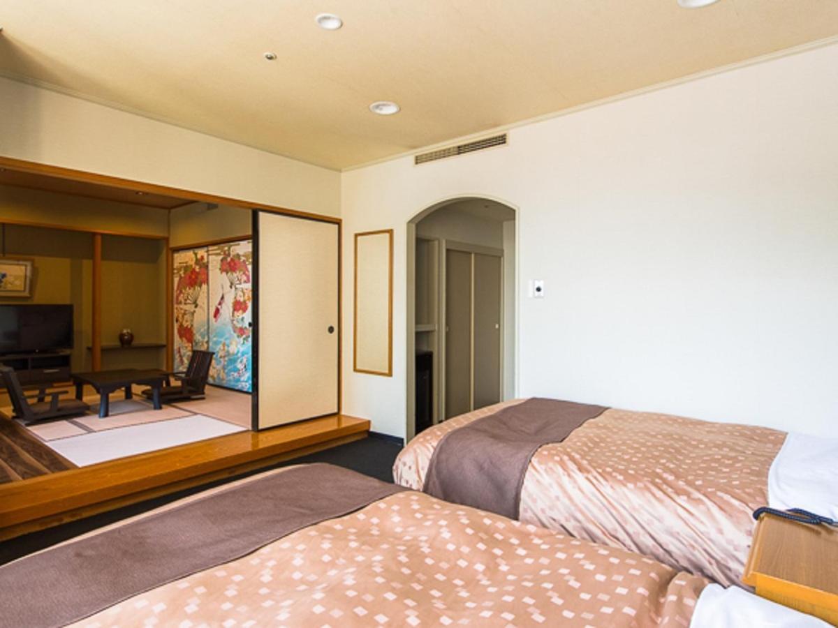 Livemax Resort Kaga Yamashiro Εξωτερικό φωτογραφία